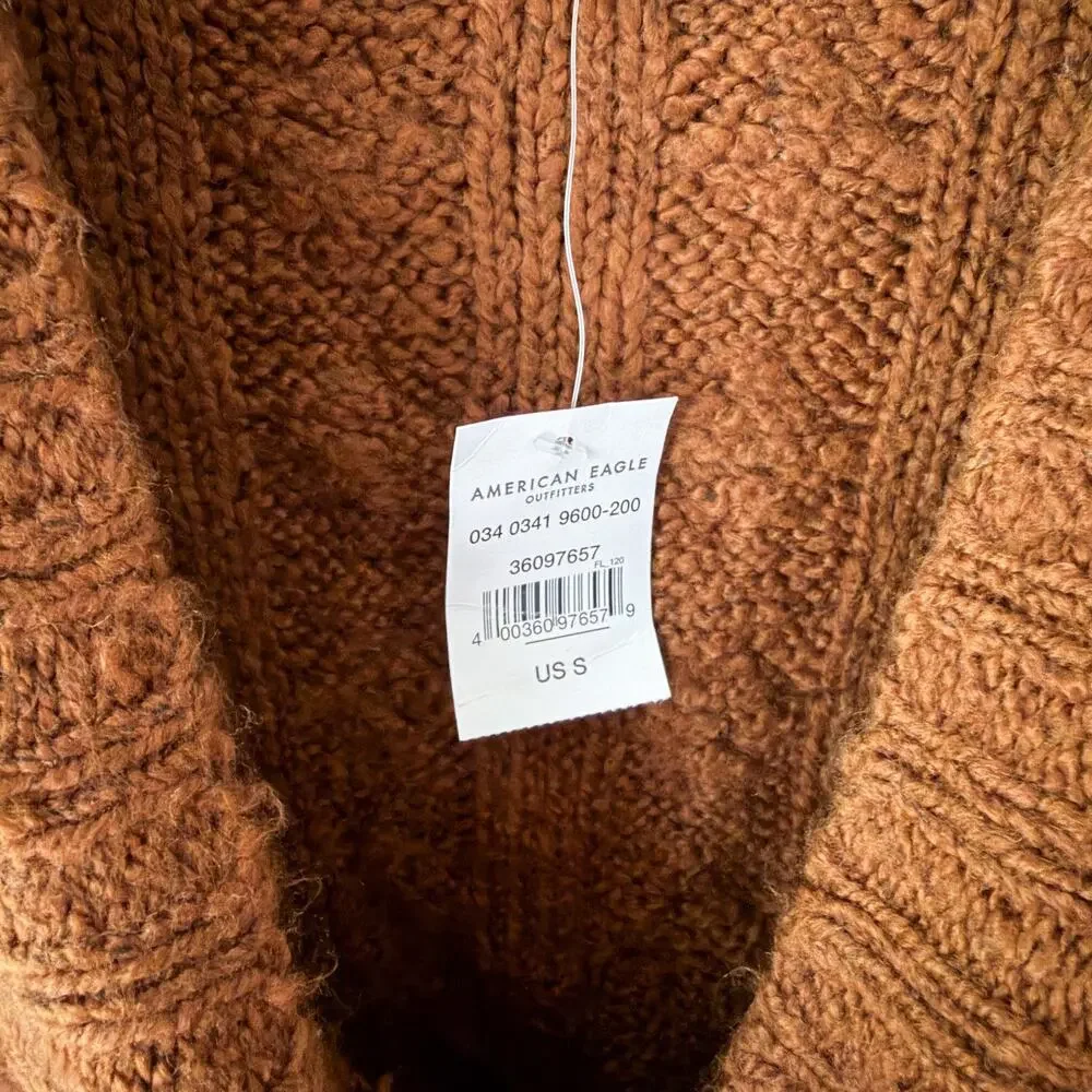 NWT American Eagle Cable Knit Sweater Hoodie Brown Chunky Women’s Size Small